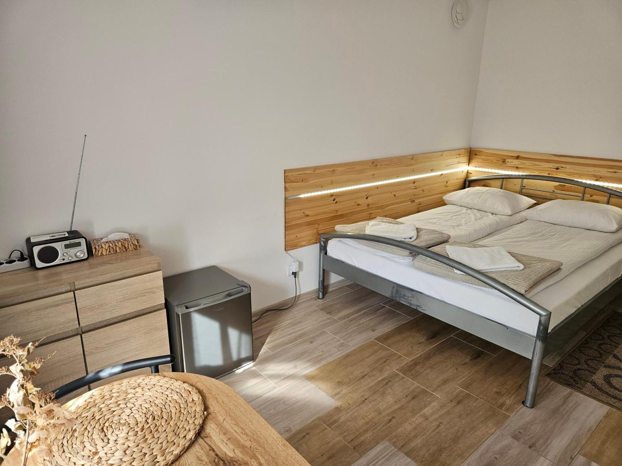Noclegi U Przewodnikow - Zwiedzaczek Lubawka Camera foto